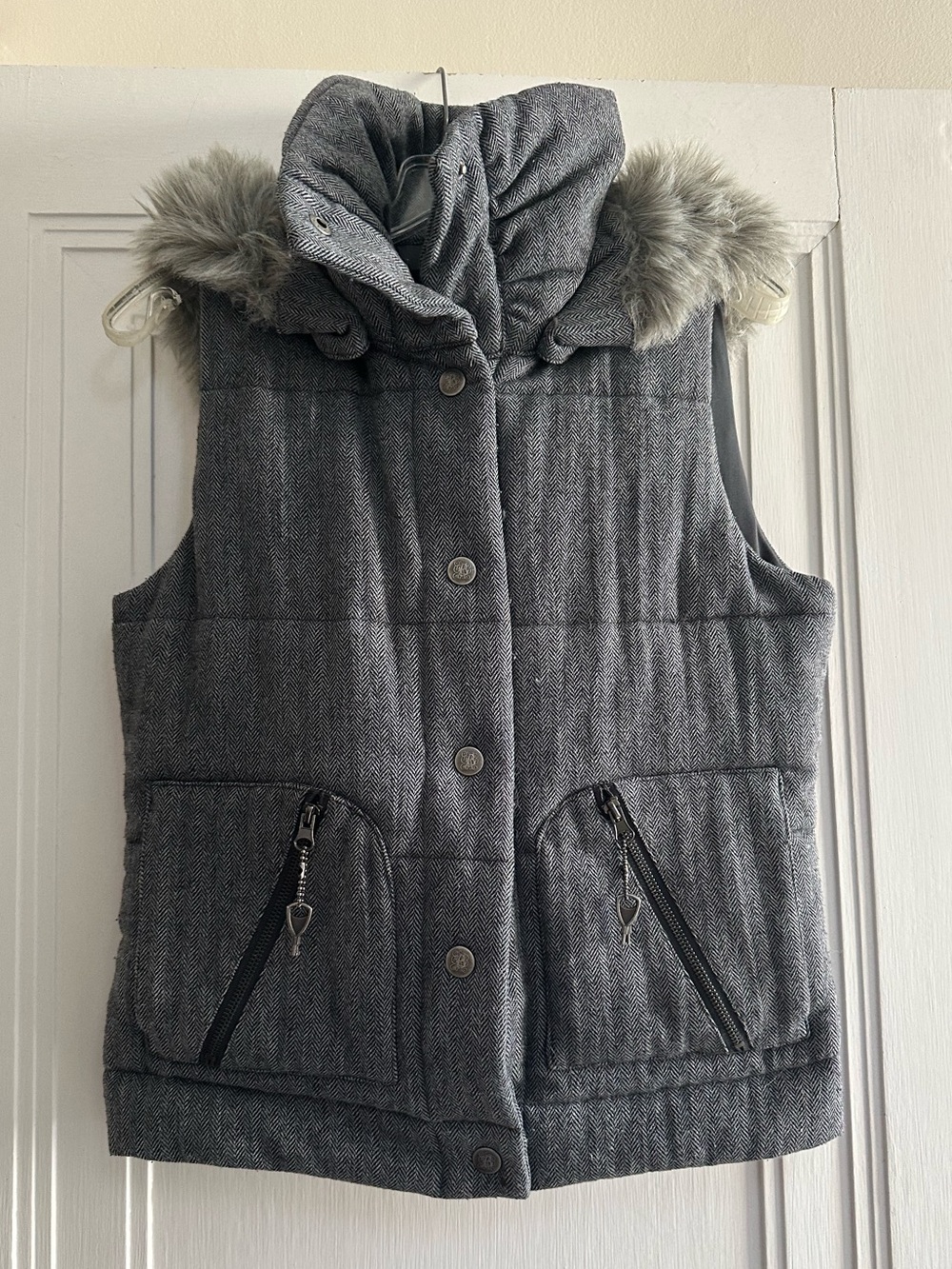BB Dakota Herringbone Hooded Vest - Size M